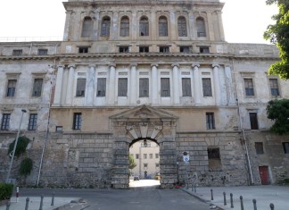 Palazzo Forcella de seta