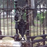 Particolare cancellata Villa Garibaldi