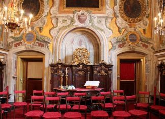 Immagine interna della Cappella delle Dame di Palermo