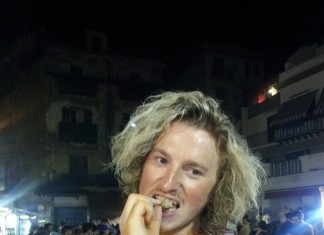 Mangiare eating como