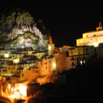 gratteri-di-notte-400