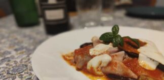 piatto di sformato di melanzane