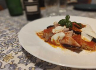 piatto di sformato di melanzane