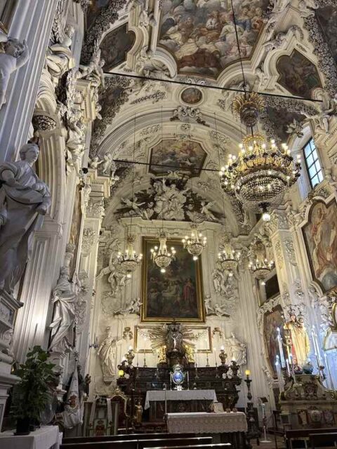 Chiesa dell'Assunta - gli stucchi interni