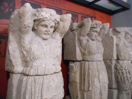 Area archeologica monte Jato - cariatidi