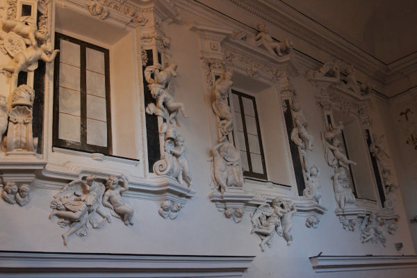 Stucchi oratorio San Mercurio PW