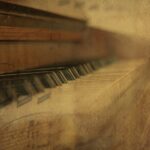 spartito e pianoforte