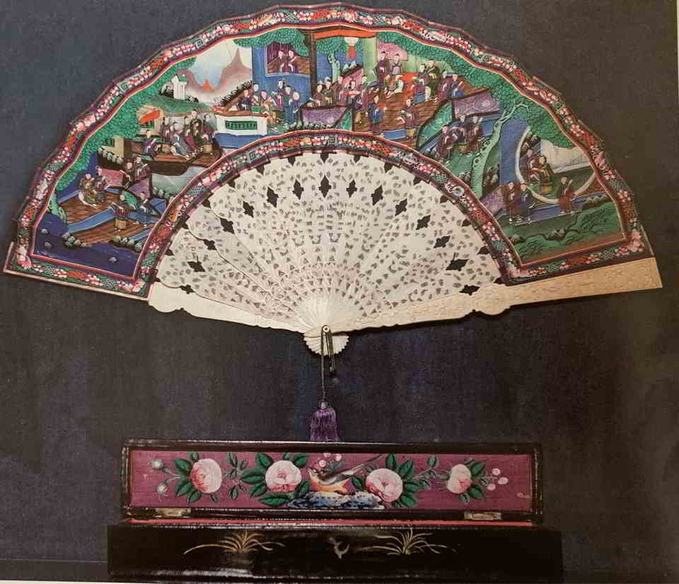 Ventaglio-giapponese-con-astuccio-collezione-Whitaker-XIX-secolo