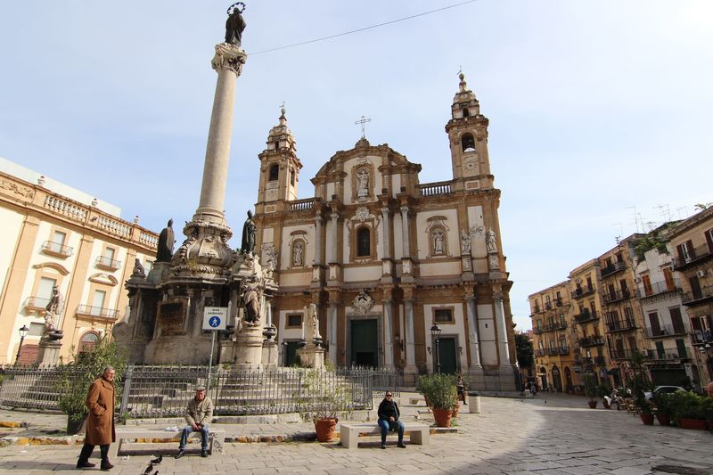 Piazza san Domenico Palermo