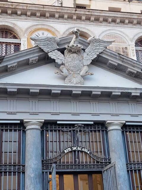Monte di Pietà ingresso