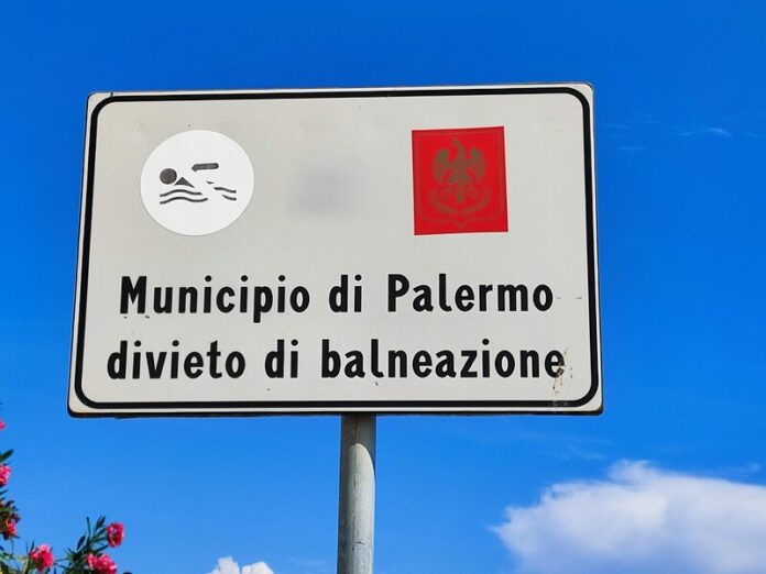 Divieto di Balneazione PW