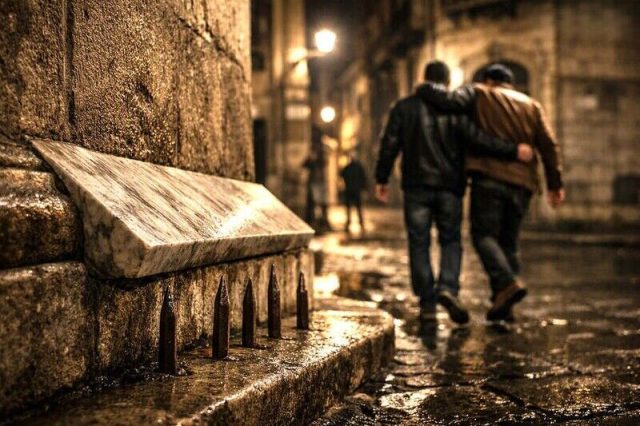Antiurinatori, ubriachi in città